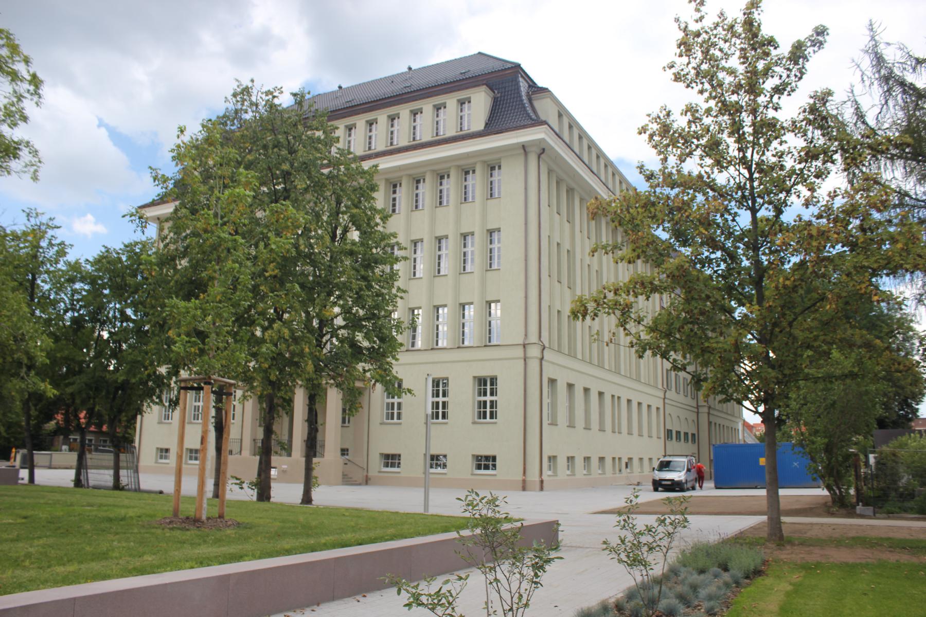 Hans-Erlwein-Gymnasium Dresden - hpm