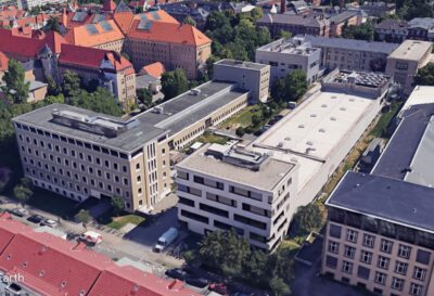 Neubau des Laborgebäudes für das Institut für Stadtbauwesen und Straßenbau, TU Dresden. Quelle: Google Earth, Image Landsat / Copernicus